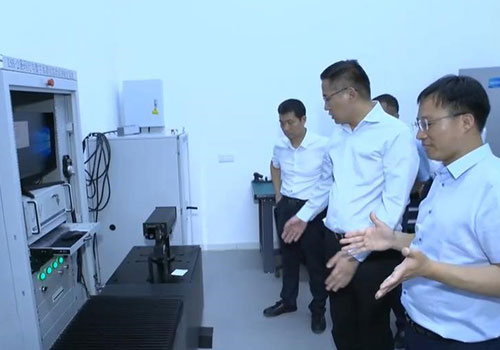 Leaders visiting Laser interferometers